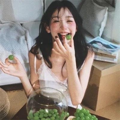 我的黑色超短裙